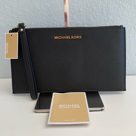 Michael Kors Jet Set Large Black Leather Clutch - Picture 1 of 4